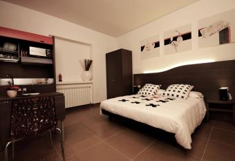 Bedrooms B&B allows 18 year olds to book a room