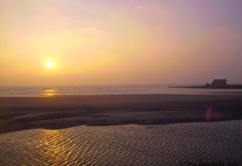 L HORIZON has Balcony rooms