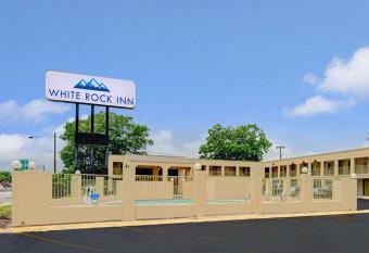 White Rock Inn has Smoking rooms