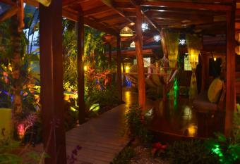 Physis Caribbean Bed & Breakfast allows 18 year olds to book a room