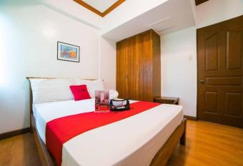 RedDoorz @ Moonwalk Paranaque allows 18 year olds to book a room