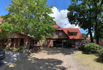 H  nigser Stuben allows 18 year olds to book a room