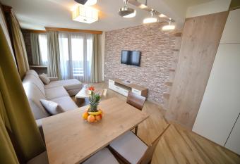 Central Inn allows 18 year olds to book a room