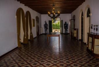 Appartamento degli Alfieri has Balcony rooms