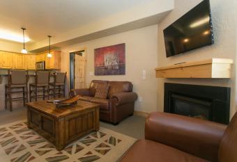 Silverado 329 has Balcony rooms