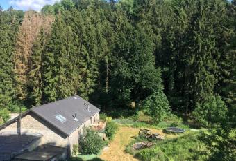 Le Paradis has Balcony rooms