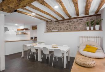 Hostel.B allows 18 year olds to book a room