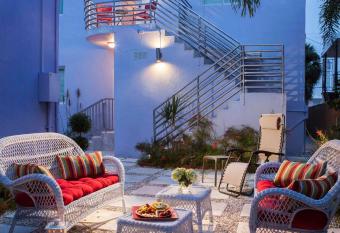 M Boutique Hotel allows 18 year olds to book a room