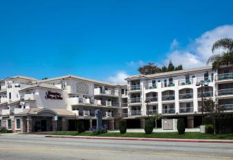 Hampton Inn & Suites Hermosa Beach has Balcony rooms