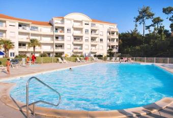 Residence Thalassa has Smoking/Balcony rooms