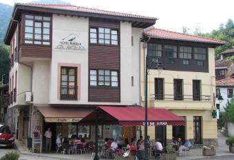Hotel Rural la Plaza has Balcony rooms