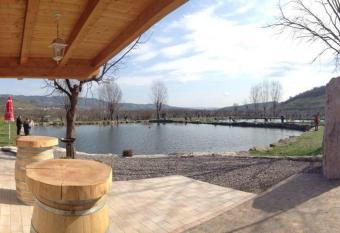 La Fontanella has Balcony rooms