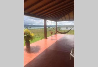 Casa Campestre Lago Calima has Balcony rooms