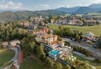 Hotel Alpenflora has Balcony rooms