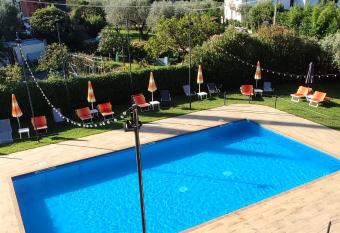 Hotel Everest Arco has Balcony rooms