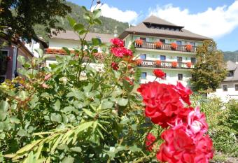 Hotel Gasthof Zur Linde has Balcony rooms