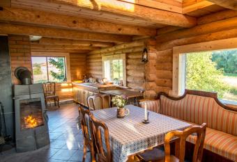 Northern Zen has Balcony rooms