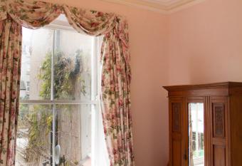 Llandudno Hostel allows 18 year olds to book a room