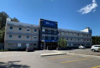 ibis Budget - Gosford allows 18 year olds to book a room
