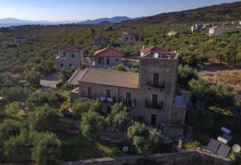T              has Balcony rooms