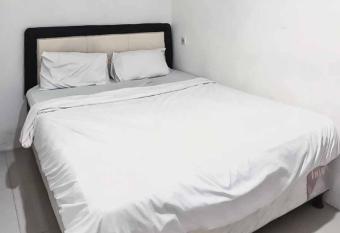 Ancol Homestay allows 18 year olds to book a room