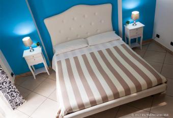 Blu Mediterraneo B&B has Balcony rooms
