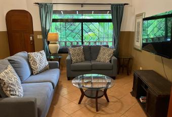 Villa Tortuga has Balcony rooms