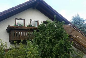 G  nther Fernschild has Balcony rooms