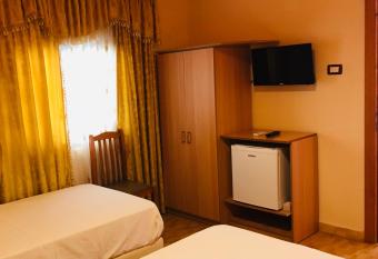 Gold Guest House & Bar has Balcony rooms