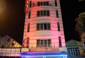 Tuan Tu Hotel has Balcony rooms