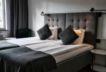 Hotell Arkad allows 18 year olds to book a room