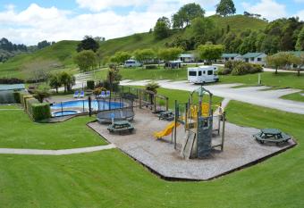 Waitomo TOP 10 Holiday Park allows 18 year olds to book a room