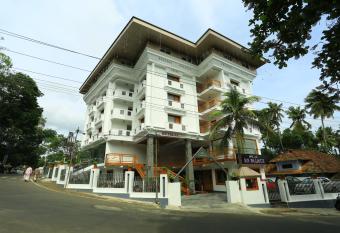 RB Palace has Balcony rooms