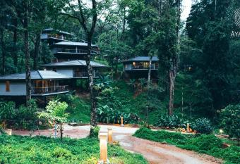 WelcomHeritage Ayatana, Coorg has Smoking/Balcony rooms