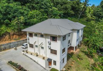 Kanasuk Self catering Apartments has Balcony rooms