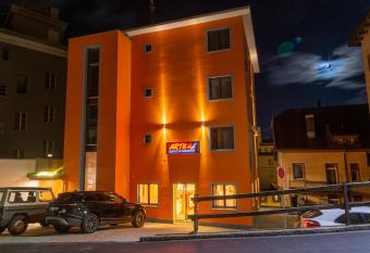 Hotel Arte has Balcony rooms