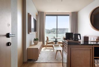 EVOLUTION Valbom has Balcony rooms