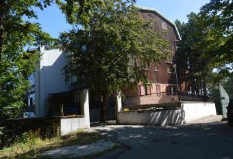 La casa nel bosco has Balcony rooms