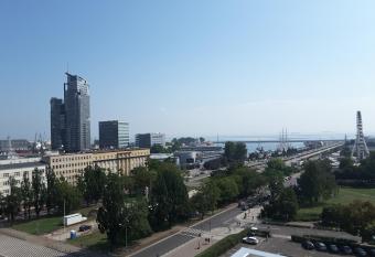 S  oneczny Skwer 13 has Balcony rooms