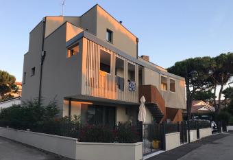 Villa Alcova has Balcony rooms