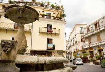 B&B La Piazzetta has Balcony rooms