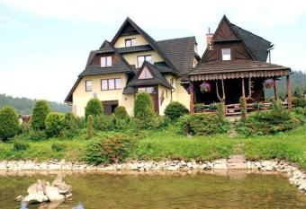 Domek i Willa Austryjok has Balcony rooms