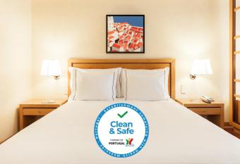 Hotel Roma has Balcony rooms