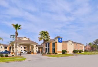 Americas Best Value Inn Medical Center Downtown has Smoking rooms