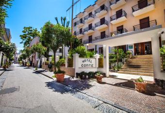 Hotel Conte has Balcony rooms
