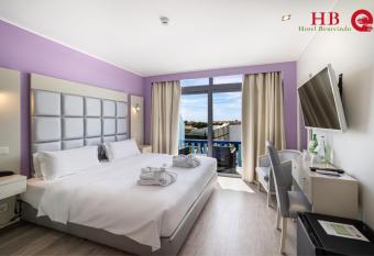 Urban Hotel Santa Eulalia has Balcony rooms