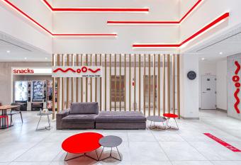 Hotel Moov Curitiba allows 18 year olds to book a room