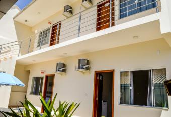 Pousada Vila Regina allows 18 year olds to book a room