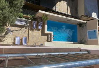 Apartments Andri   has Balcony rooms