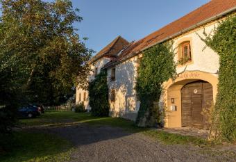 Penzion Vinicky dv  r has Balcony rooms